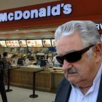 Sorprenden a Pepe Mujica en un McDonald’s