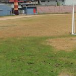 Futbolista cristiano pisa descalzo cancha colombiana y duda de Dios