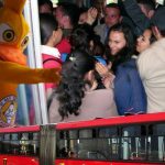 Expulsan a pasajero de ruta sobrevendida de Transmilenio.