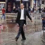 Gustavo Petro habría caminado sobre las aguas antes de su discurso de cierre