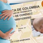 Mujer da a luz en fila para renovar el pase