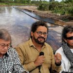 «No destruimos ecosistemas, los liberamos del imperialismo yankee»: FARC
