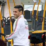 Falcao pide no ir sentado en el bus de la selección