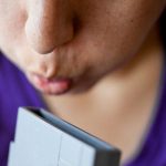 Quienes soplaban casetes de Nintendo en su infancia están perdiendo dentadura