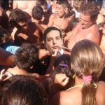Turistas entecan a Simón Gaviria por tomarse selfies con él