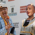 Robot inteligente Sophia colapsa en entrevista con Suso el Paspi